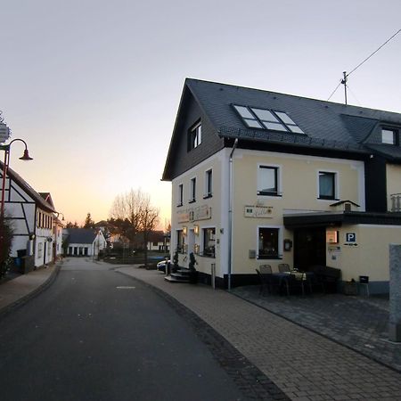 Hotel & Restaurant Huellen Barweiler Exterior foto
